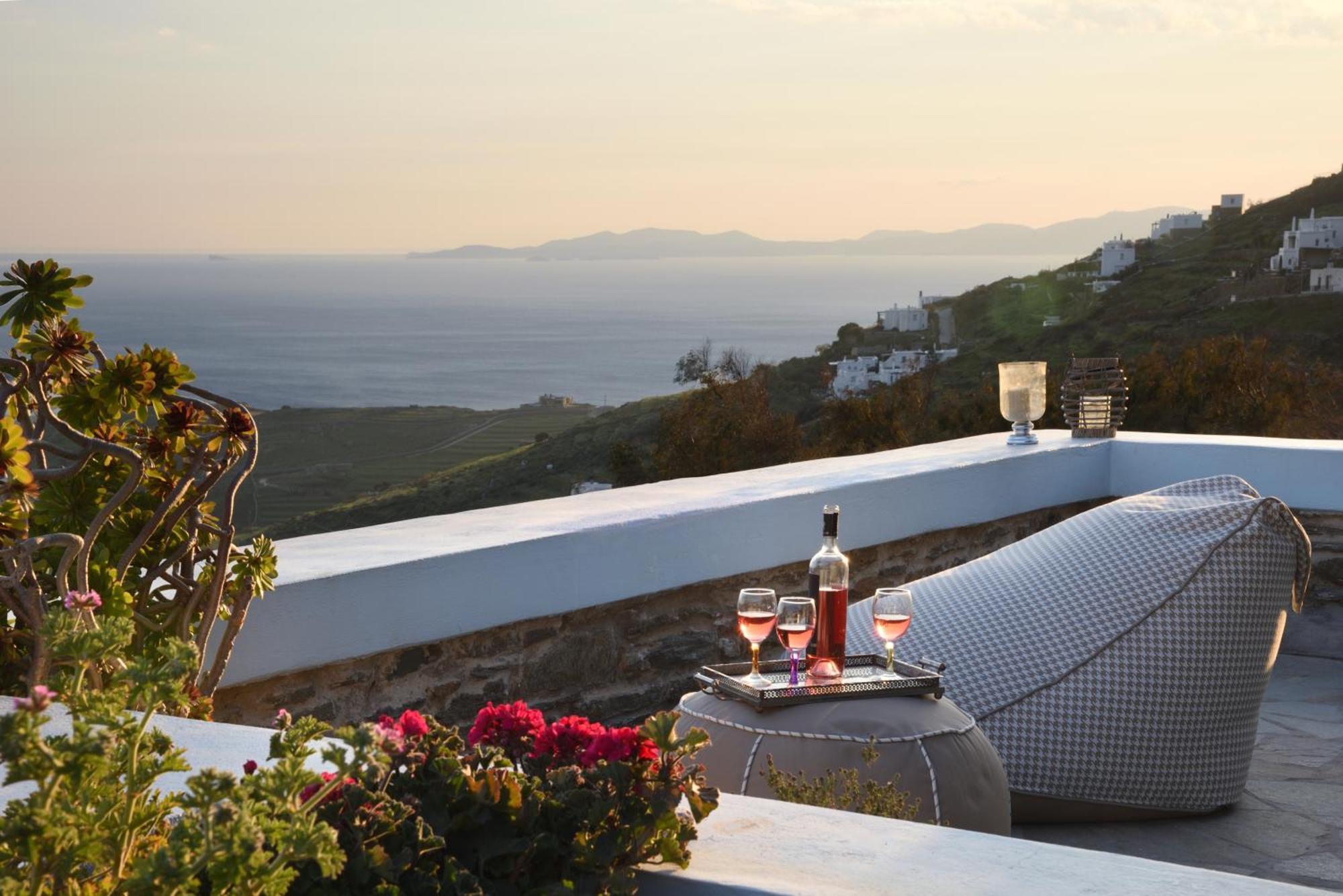 Tinos Grand 6br 15ppl Infinite Views Triandáros